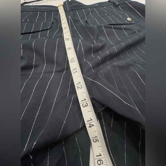 Lauren Ralph Lauren Active Black with Silver Pinstripe Shorts – Size 12 EUC - Picture 13 of 14